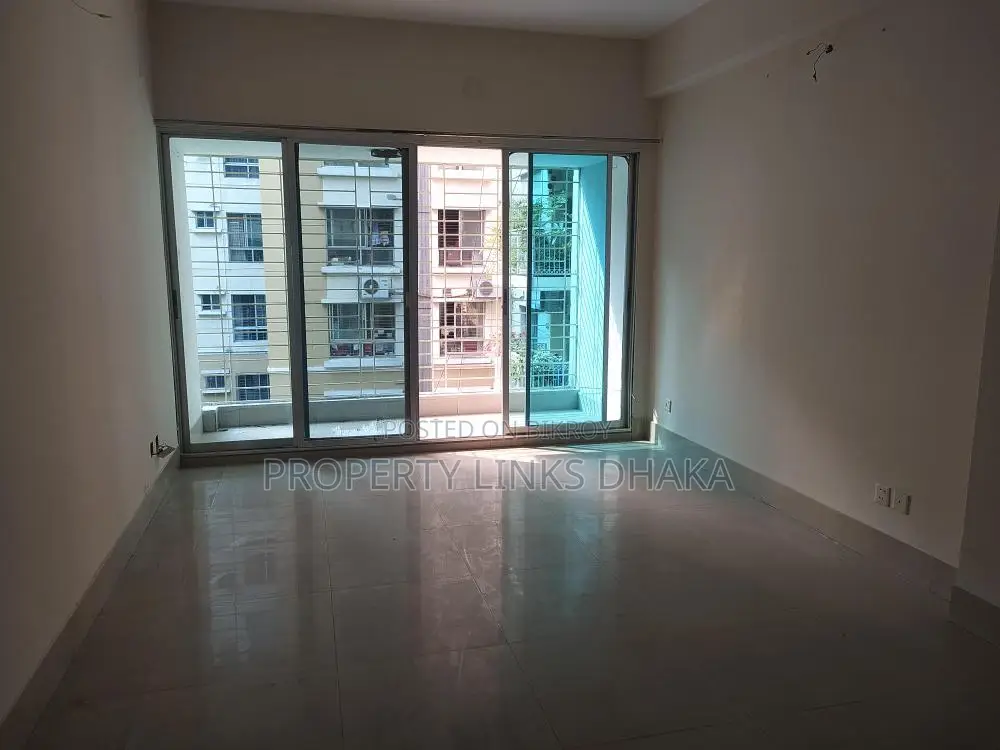 Unfurnished flat for Rent in Gulshan in Gulshan