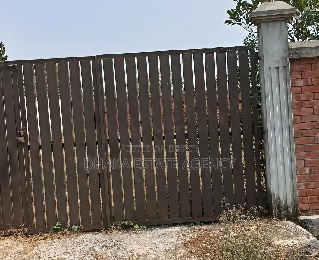 Uttara Sector-5, Urgent 3.50 Katha Plot for Sale in Uttara