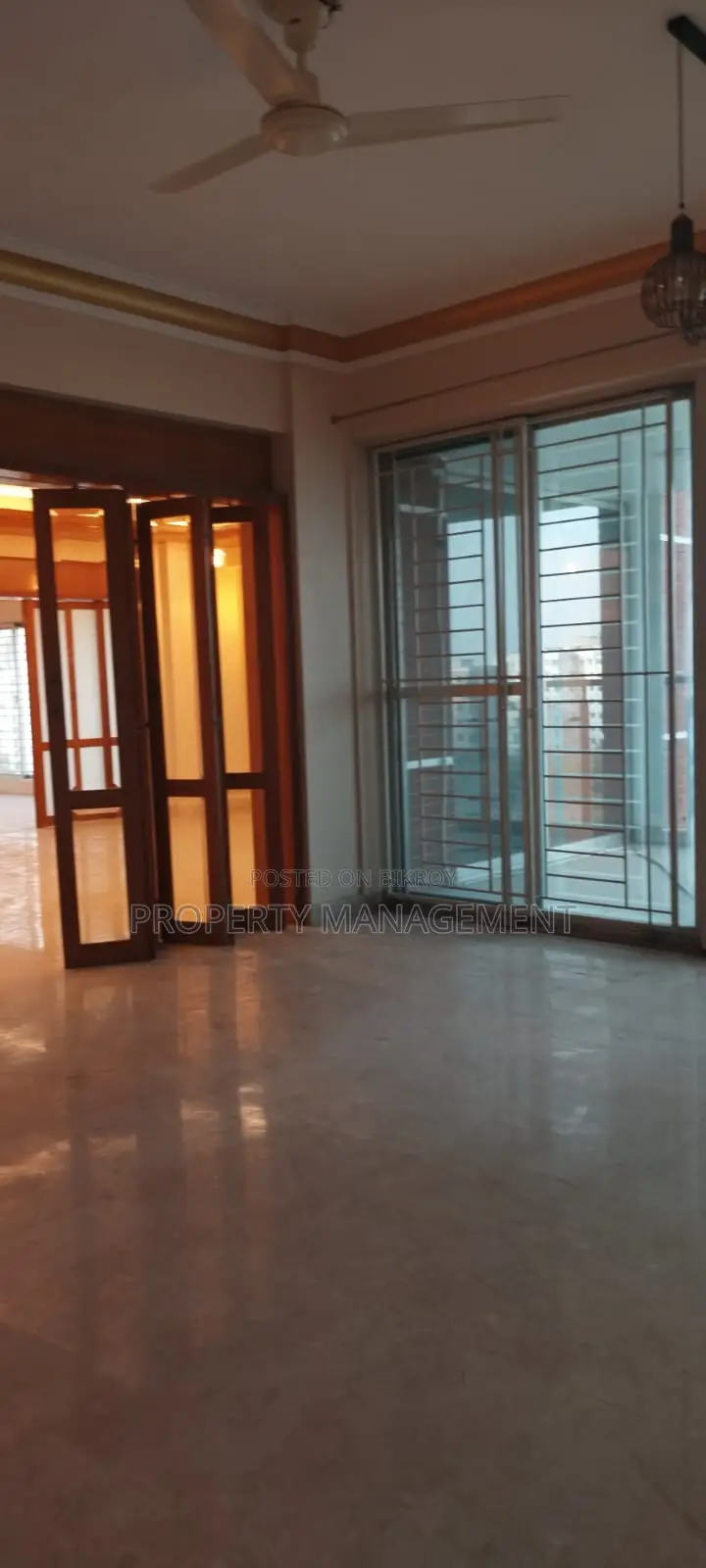 3150Sqft New Luxurious Lake View Apartment Rent 3Bed 4Bath Gulshan2 in Gulshan