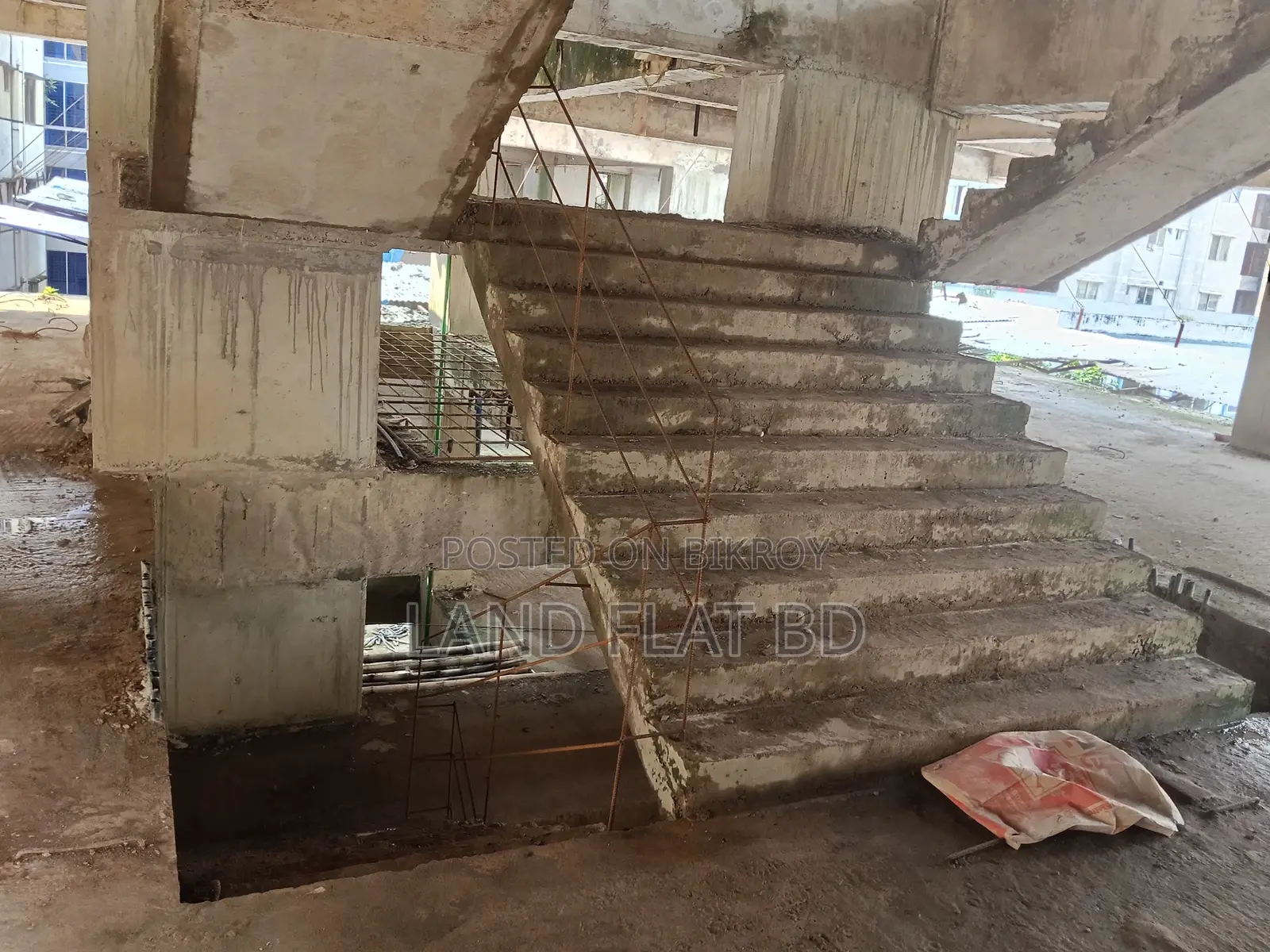 Flat for Sale @1420 sq ft South-Facing in Mohammadpur