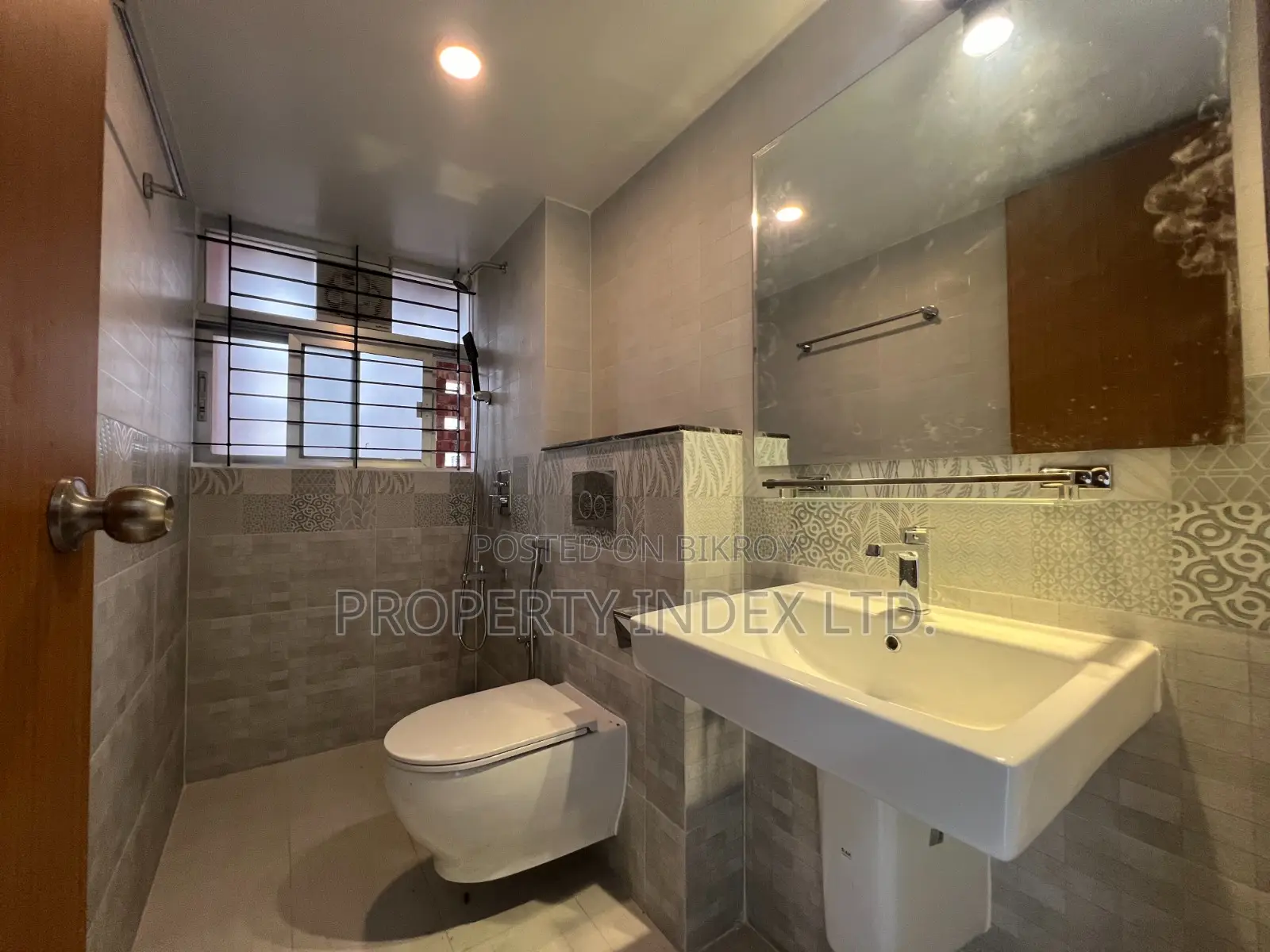 2133 Sq Ft Corner Flat for Sale – Uttara Sector 4 in Basundhara