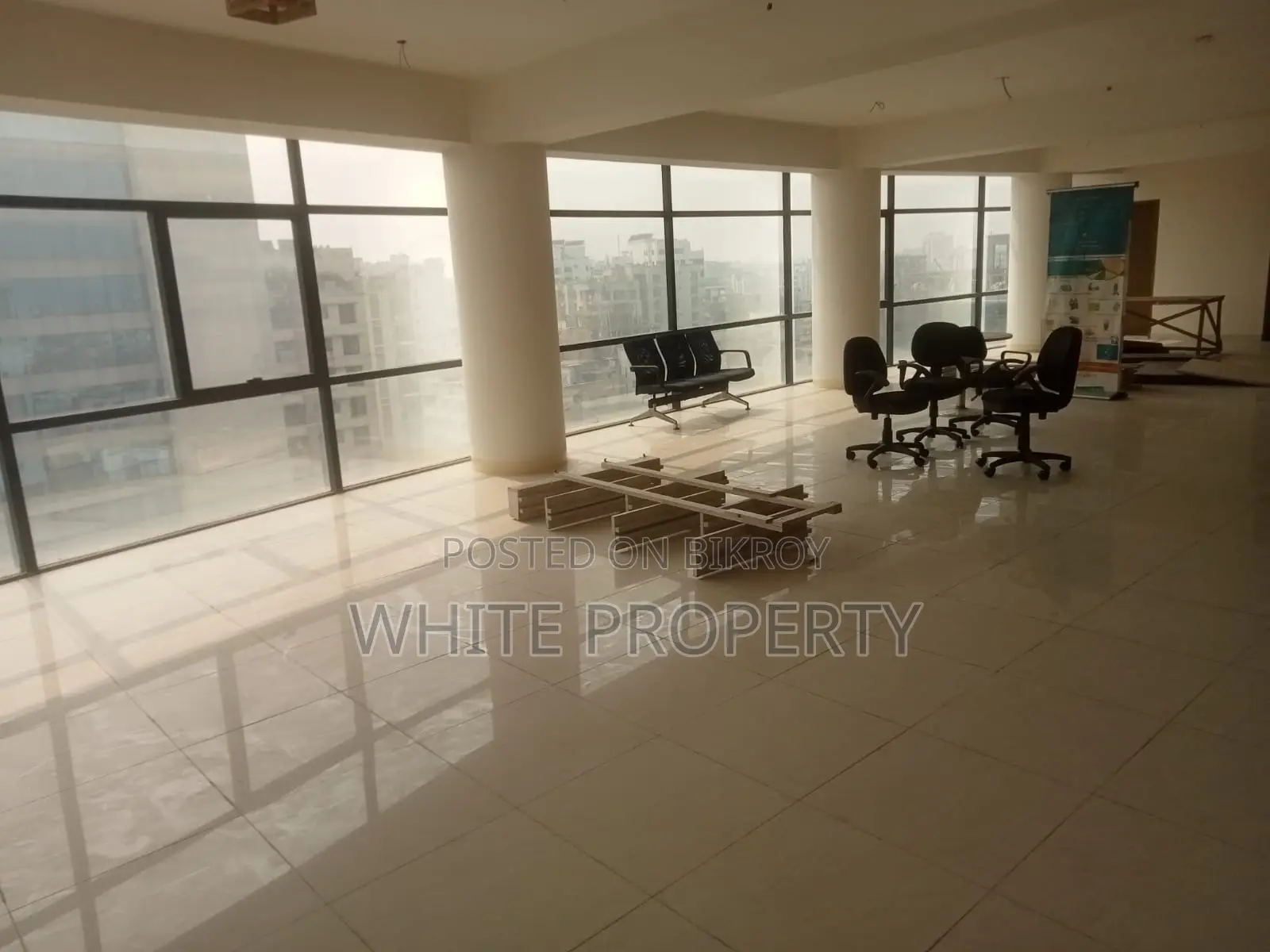 Dhanmondi Satmosjid Road Luxurious Commercial Space for Sale in Gulshan