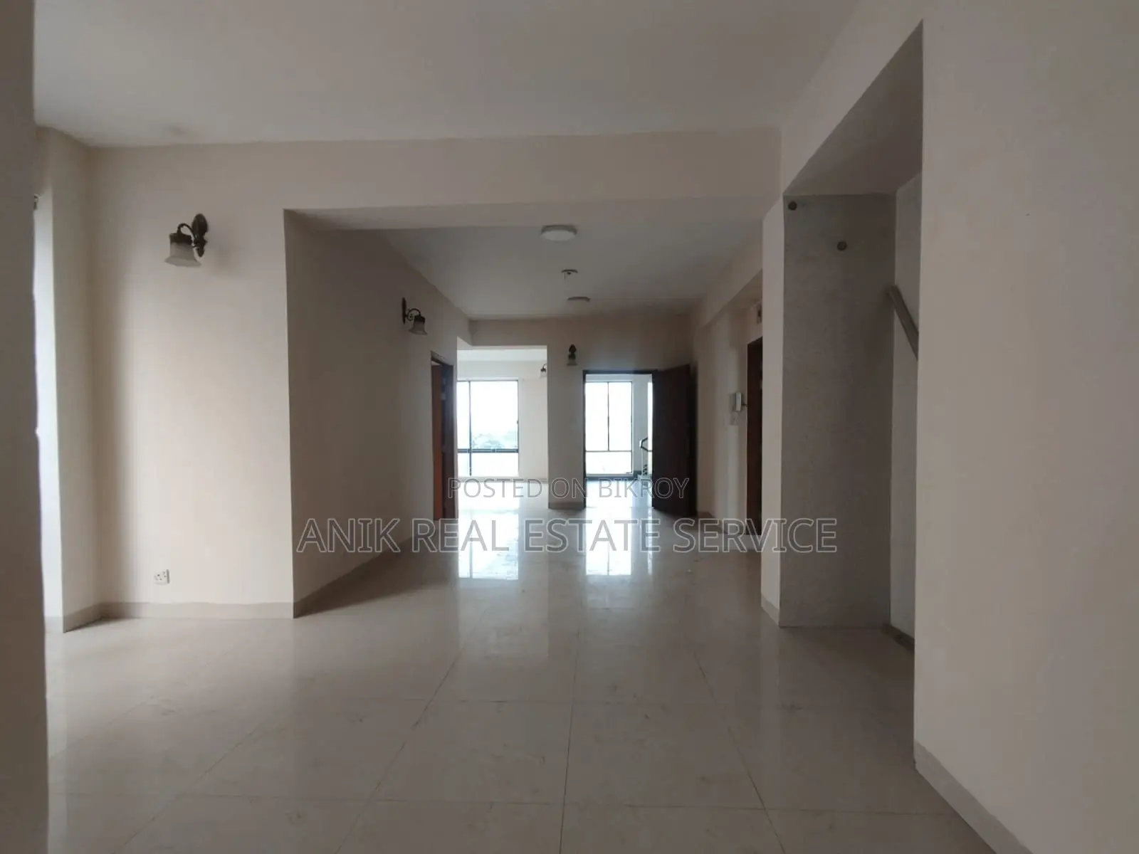 Good Quality 3 Bedroom Un Farnised Flat Rent At Gulshan 1 in Gulshan