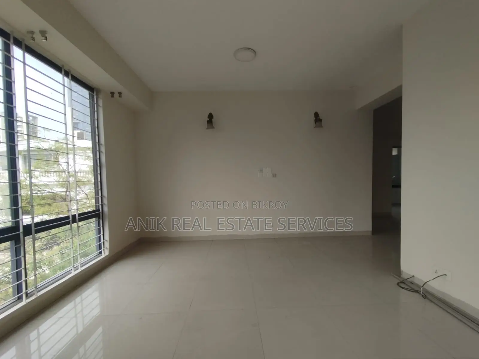 Good Quality 3 Bedroom Un Farnised Flat Rent At Gulshan 1 in Gulshan