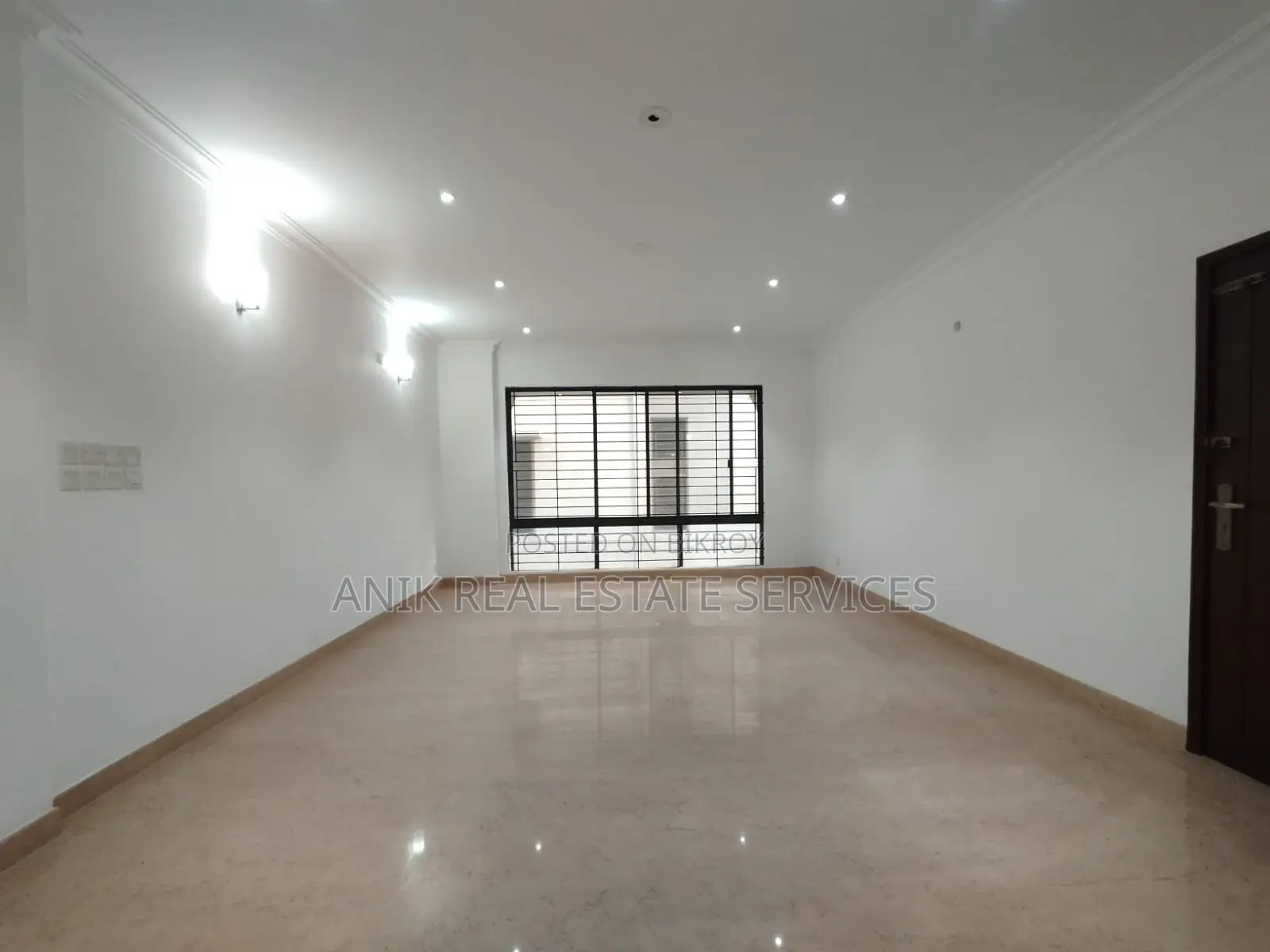 Swmming Pool Gym 4 Bedroom Un Farnised Flat Rent At Gulshan North in Gulshan