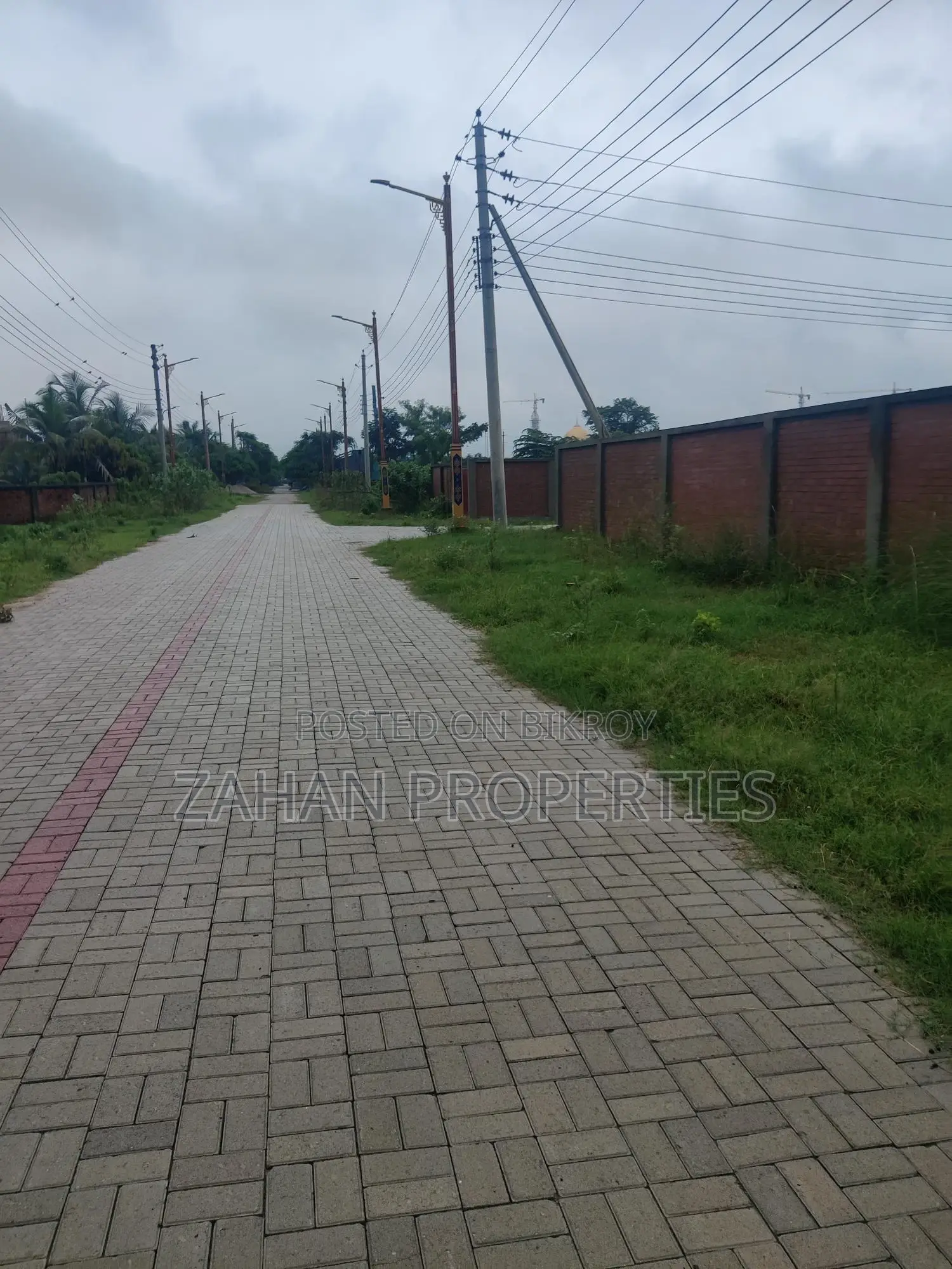 Bashundhara I Block 5 Katha South-Facing Plot for Sale Near Golf Club in Basundhara