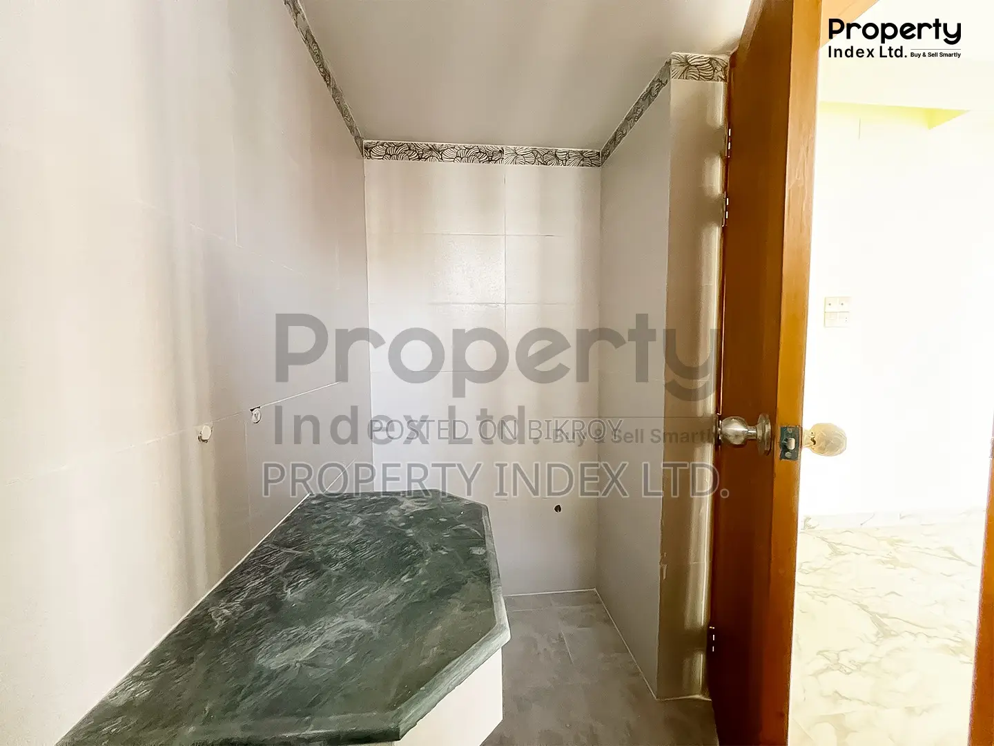 1870 Sqft Apartment for Sale in Bashundhara R/A – J Block in Basundhara