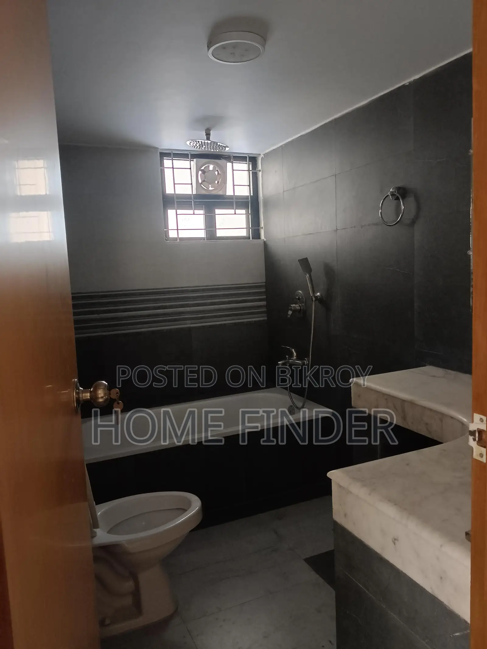 2850 Sqft High-Quality Unfurnished Apartment For Rent In Gulshan 1 in Gulshan