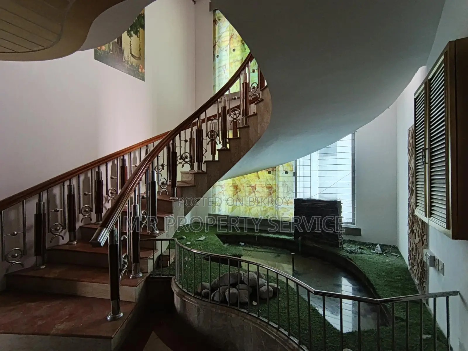 Duplex Baridhara Diplomatic Semi Furnished Apartment Rent in Baridhara