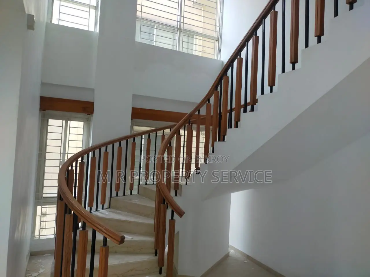 Luxury Duplex Semi Furnished Apartment Rent Gulshan in Gulshan