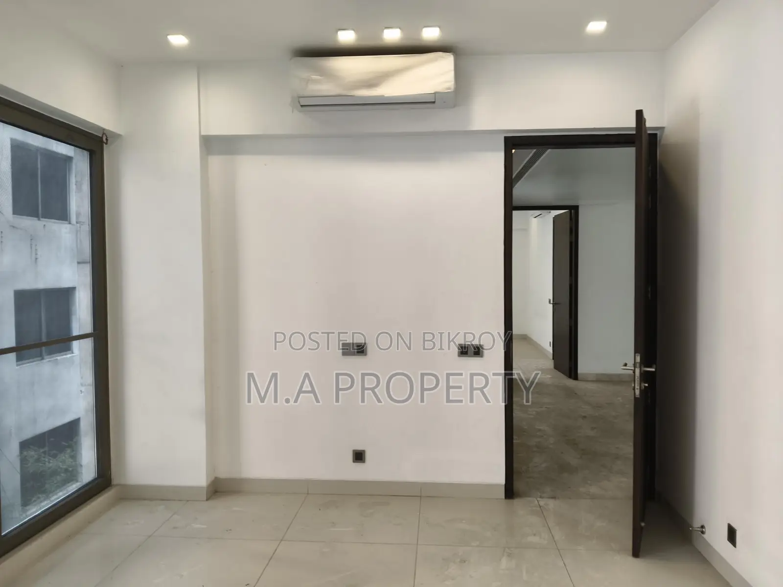 Rent Apartment 3-bed 3200sqft 2-carpark Gulshan-1 in Gulshan