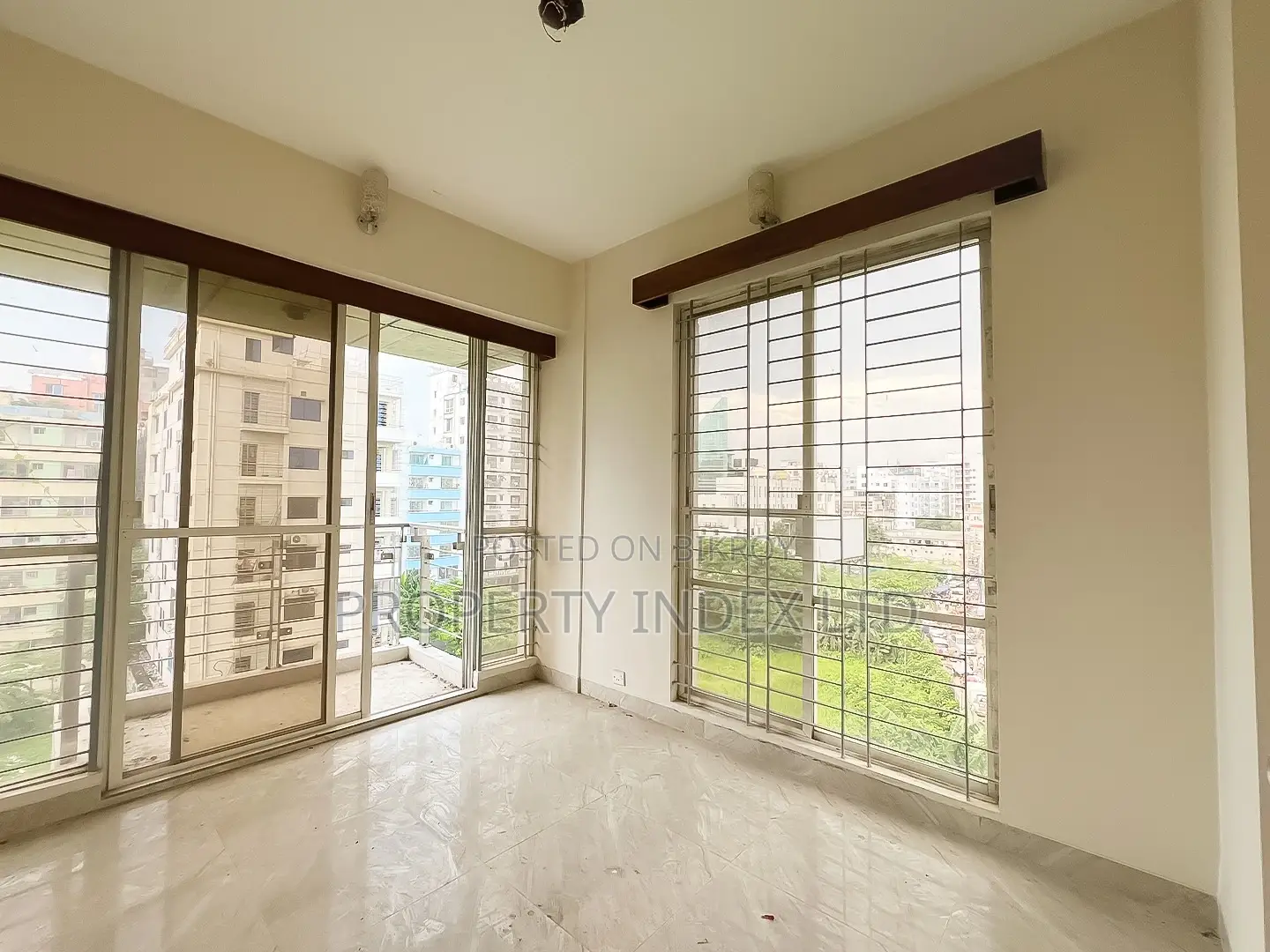 1960 Sqft Apartment for Sale in Bashundhara R/A – A Block in Basundhara