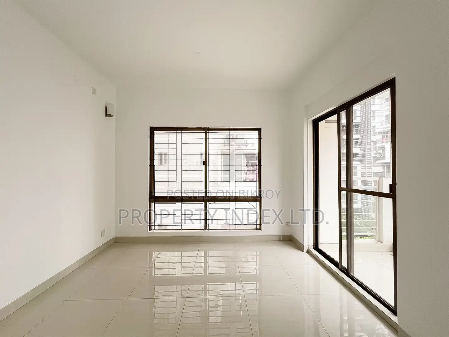 2200 Sqft Apartment For Sale In Bashundhara R/a – D Block in Basundhara