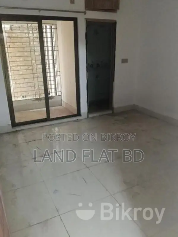 South-Facing 2150 Sq Ft Flat for Sale on 3rd and 5th Floor in Mohammadpur