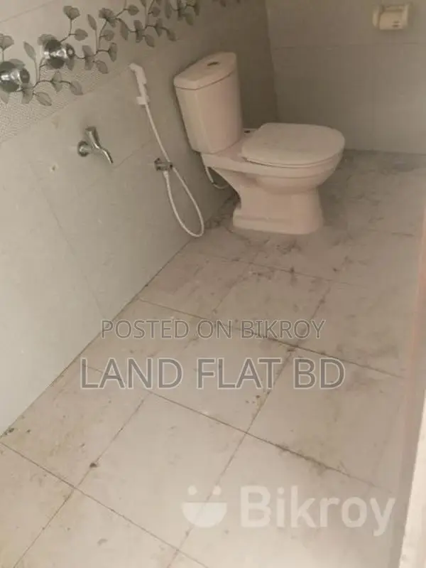 South-Facing 2150 Sq Ft Flat for Sale on 3rd and 5th Floor in Mohammadpur