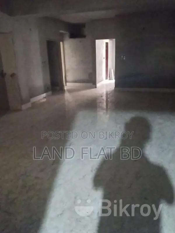 South-Facing 2150 Sq Ft Flat for Sale on 3rd and 5th Floor in Mohammadpur