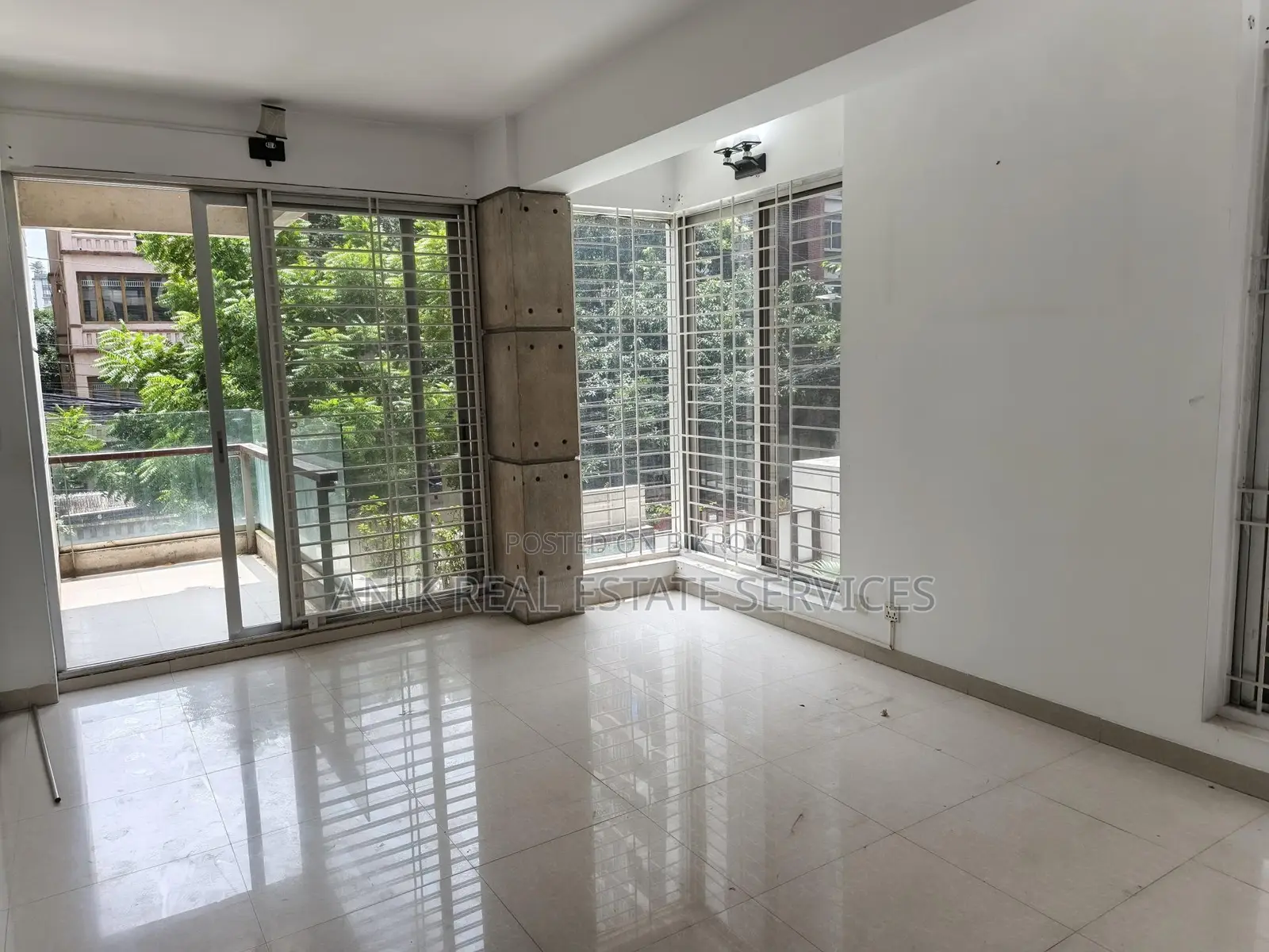 Good Quality 4200 Sft Un Farnised Flat Rent At Gulshan North in Gulshan