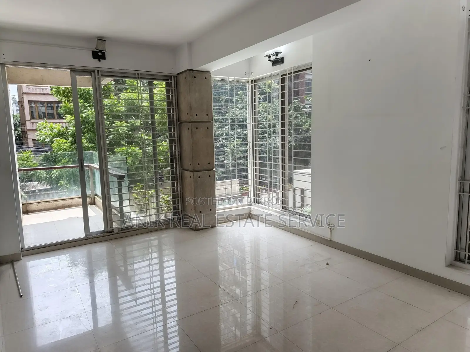 Good Quality 4200 Sft Un Farnised Flat Rent At Gulshan North in Gulshan