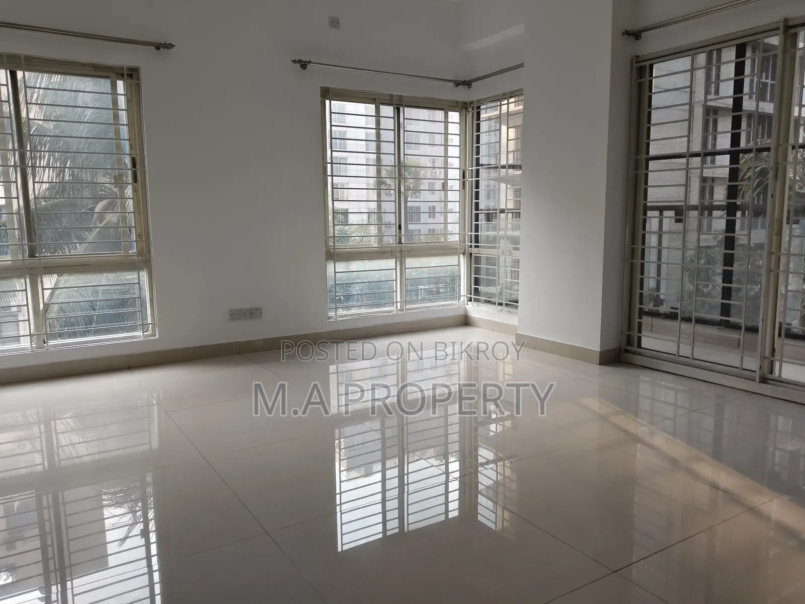 Good quality 4-Bed 2-Carpark Apartment Rent 4200sft in Gulshan