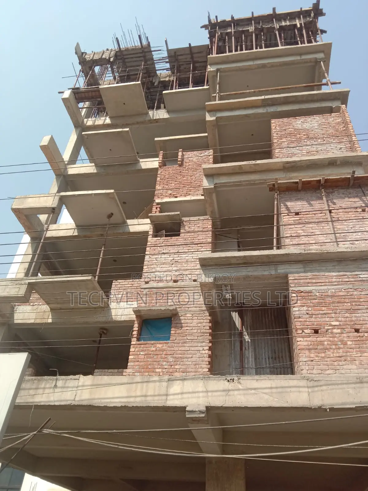South-facing ready flat at 7920 Taka per sq ft in Bashundhara L Block in Basundhara