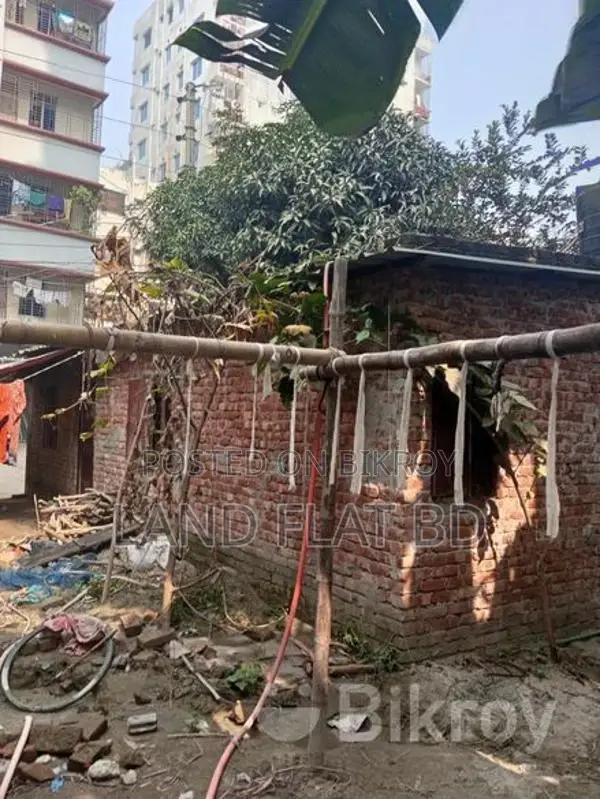 ON GOING FLAT SHARE SALE @ 810 SFT NORTH FACING ROAD SIDE. in Mohammadpur