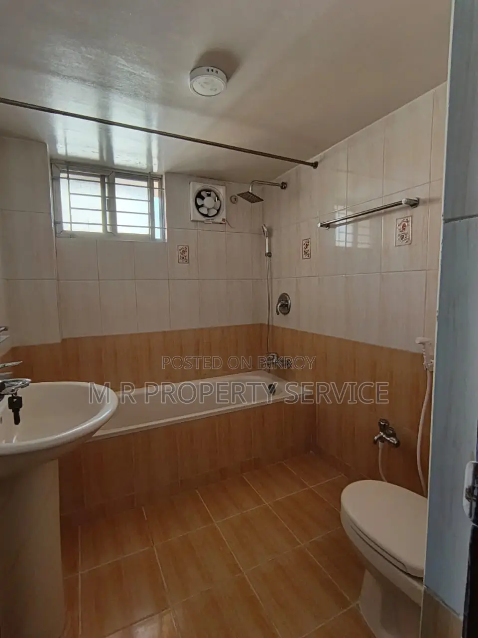Banani 2200 Sft Full Furnished Apartment Rent in Banani