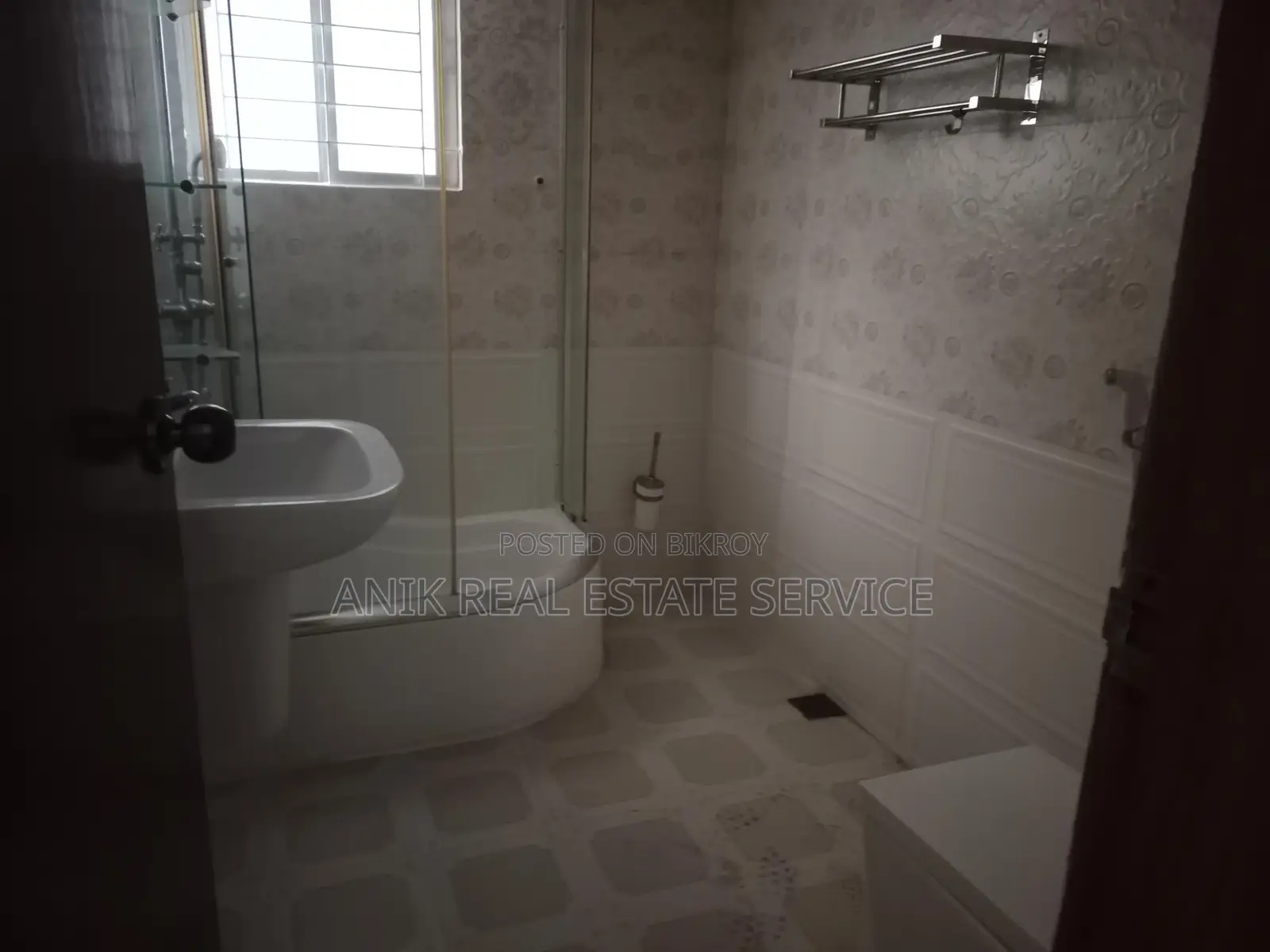Luxurious 3 Bedroom Un Farnised Flat Rent At Gulshan in Gulshan