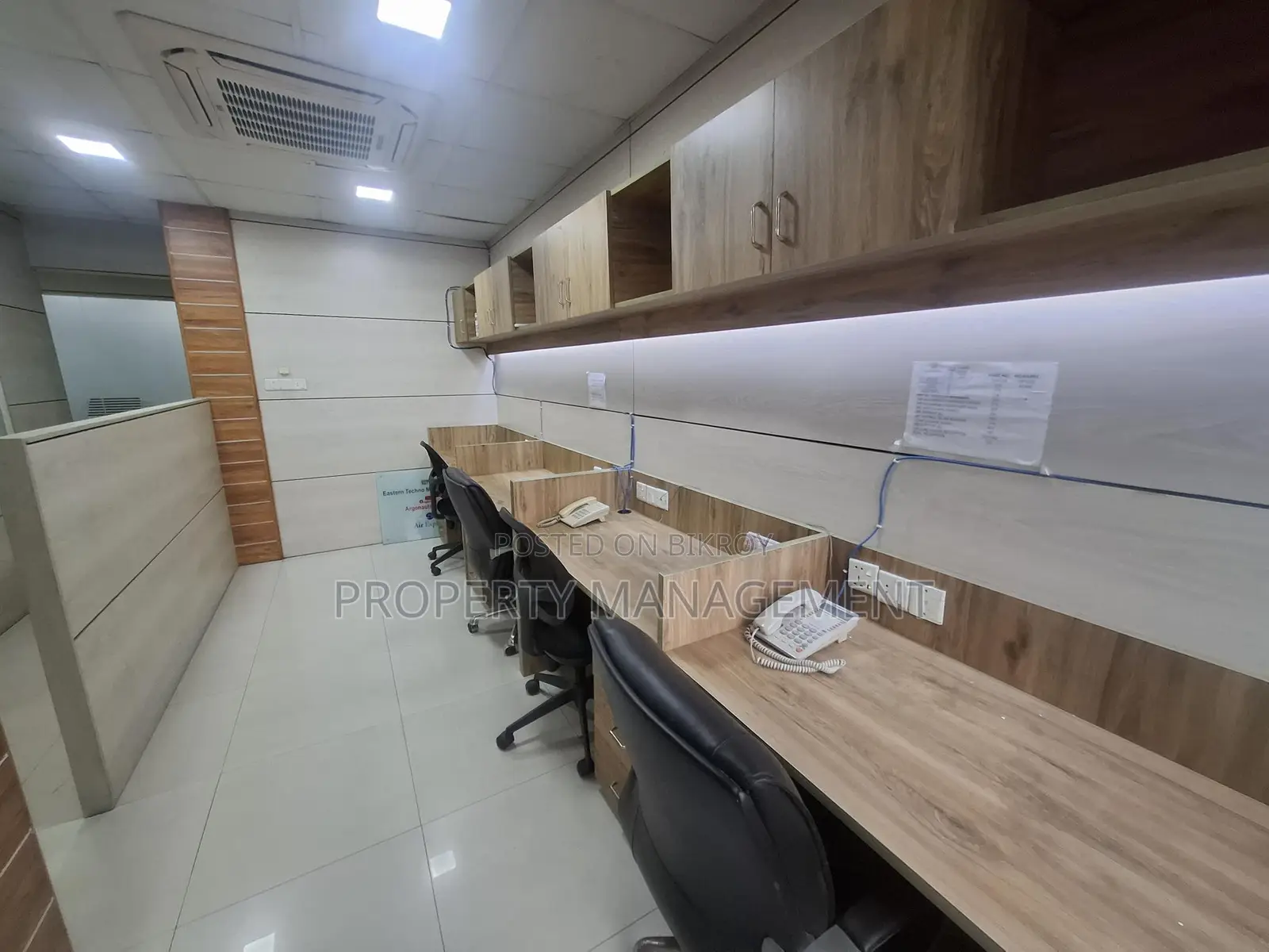 Fully Furnished Office 1600 sqft Commercial Building 3rd Floor in Gulshan