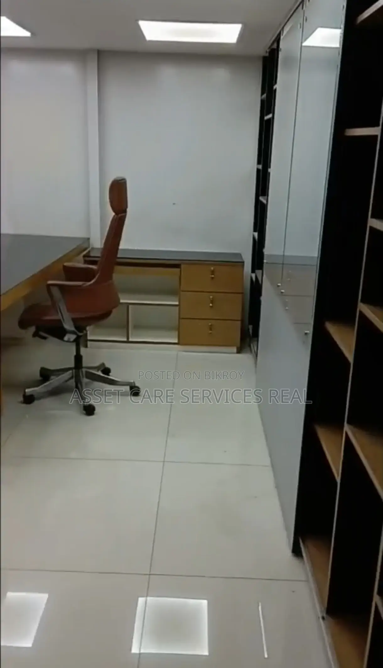 2200-Sft Commercial Furnished Office Space Rent Gulshan Avenue Road in Gulshan