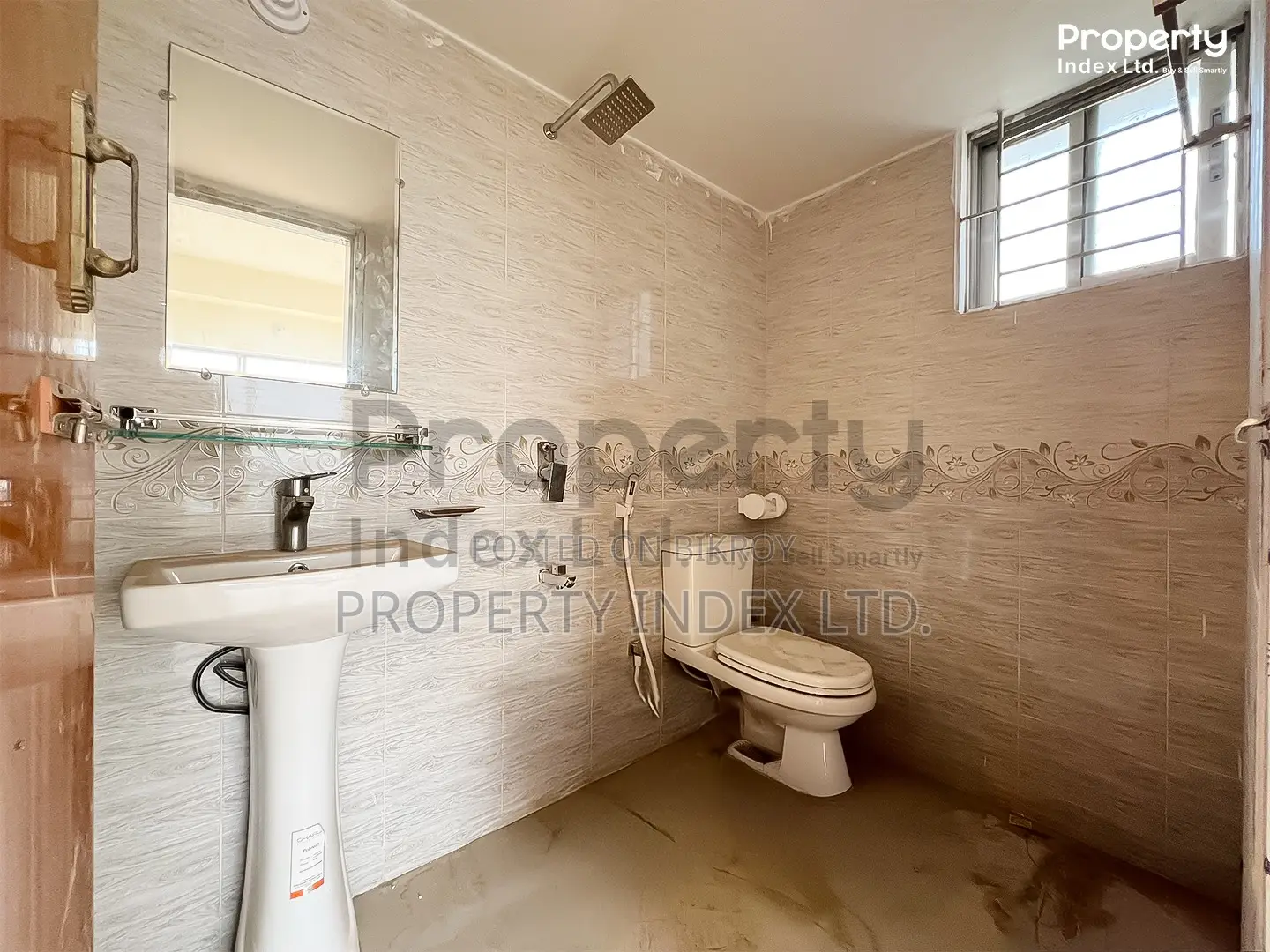 1450 Sqft South Facing Apartment – Sector 15C in Basundhara