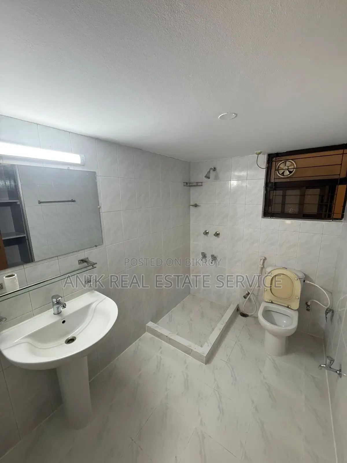 Good Quality 3 Bedroom Unfurnished Flat Rent At Gulshan in Gulshan