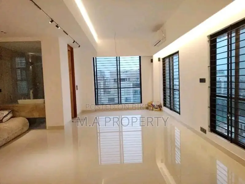 DUPLEX APARTMENT RENT 4-BED 5000 SFT GULSHAN-2 in Gulshan