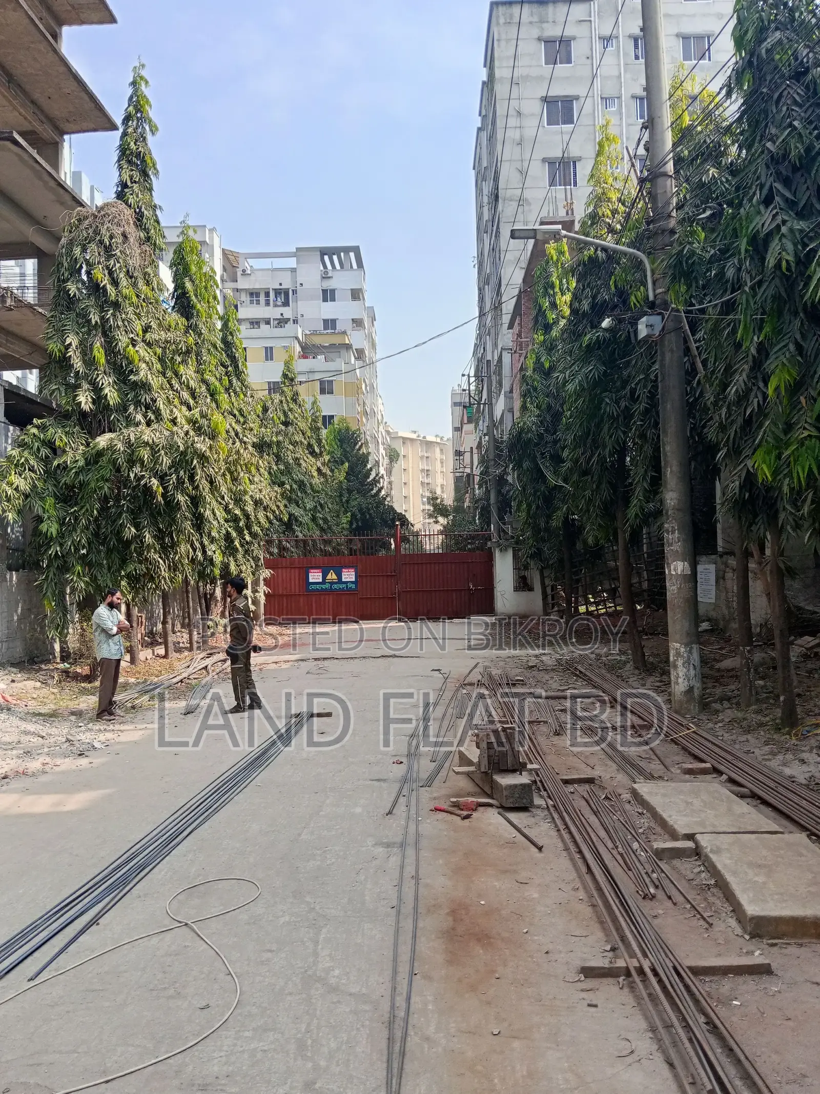 SOUTH FACING FLAT for SALE 1300 SFT ROAD SIDE in Mohammadpur