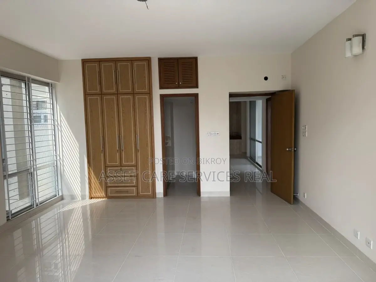Excellent Apartment Rent in Gulshan -1 Near Lakeside in Gulshan
