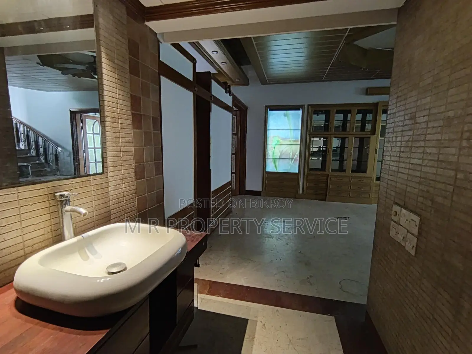 Baridhara Diplomatic Duplex Semi Furnished Apartment Rent in Baridhara