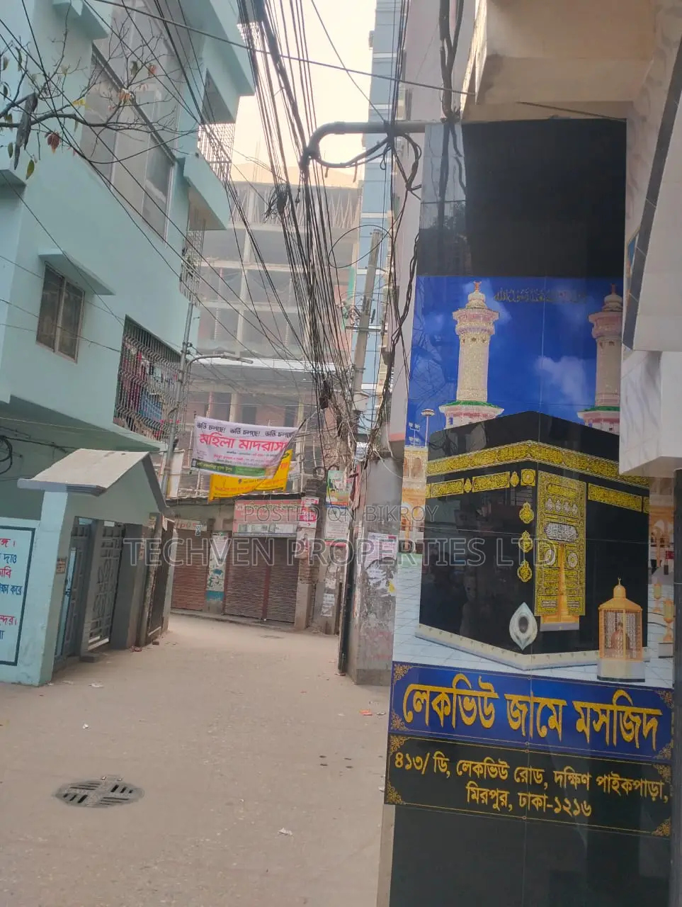 1700 sq ft Flat at 6750 Taka/sq ft @ Agargaon 60 Feet, SP Road, Lake View Mosque in 60 Feet Road