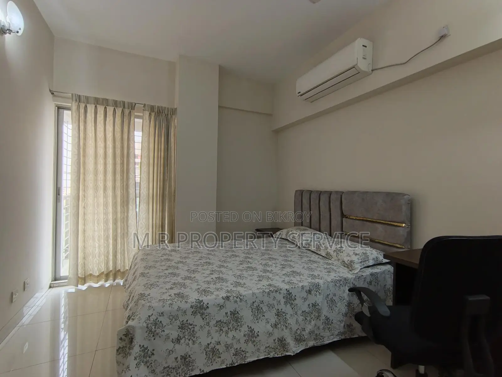 Gulshan-1 Exclusive Top Floor Fully Furnished Apartment Rent in Gulshan