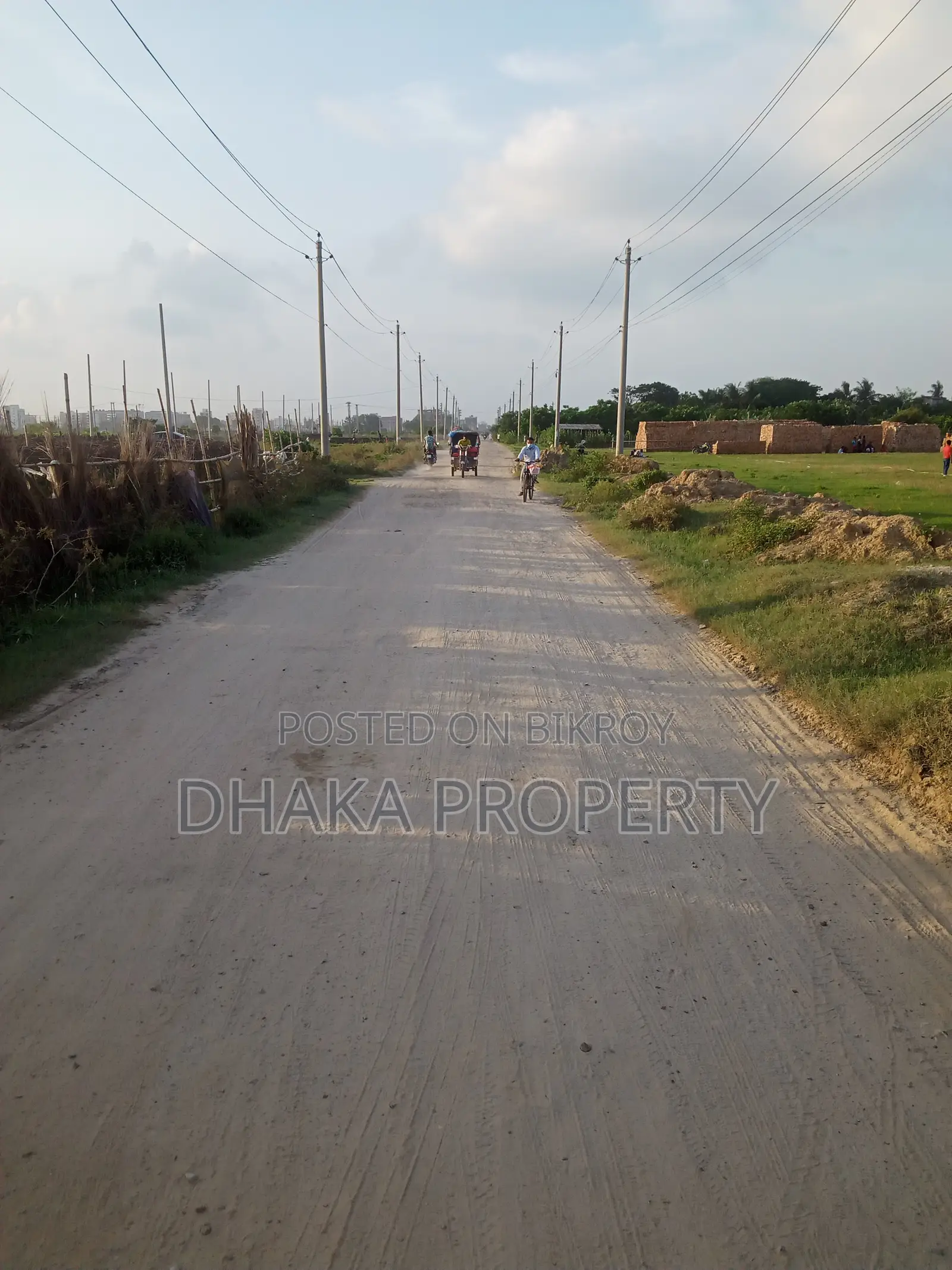 60ft Rd 3 Katha Park North at Sector- 17/K in Uttara