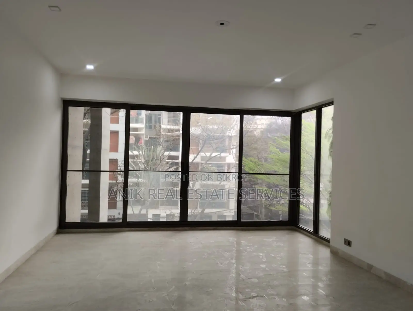 Swmming Pool Gym Semi Farnised Flat Rent At Gulshan in Gulshan