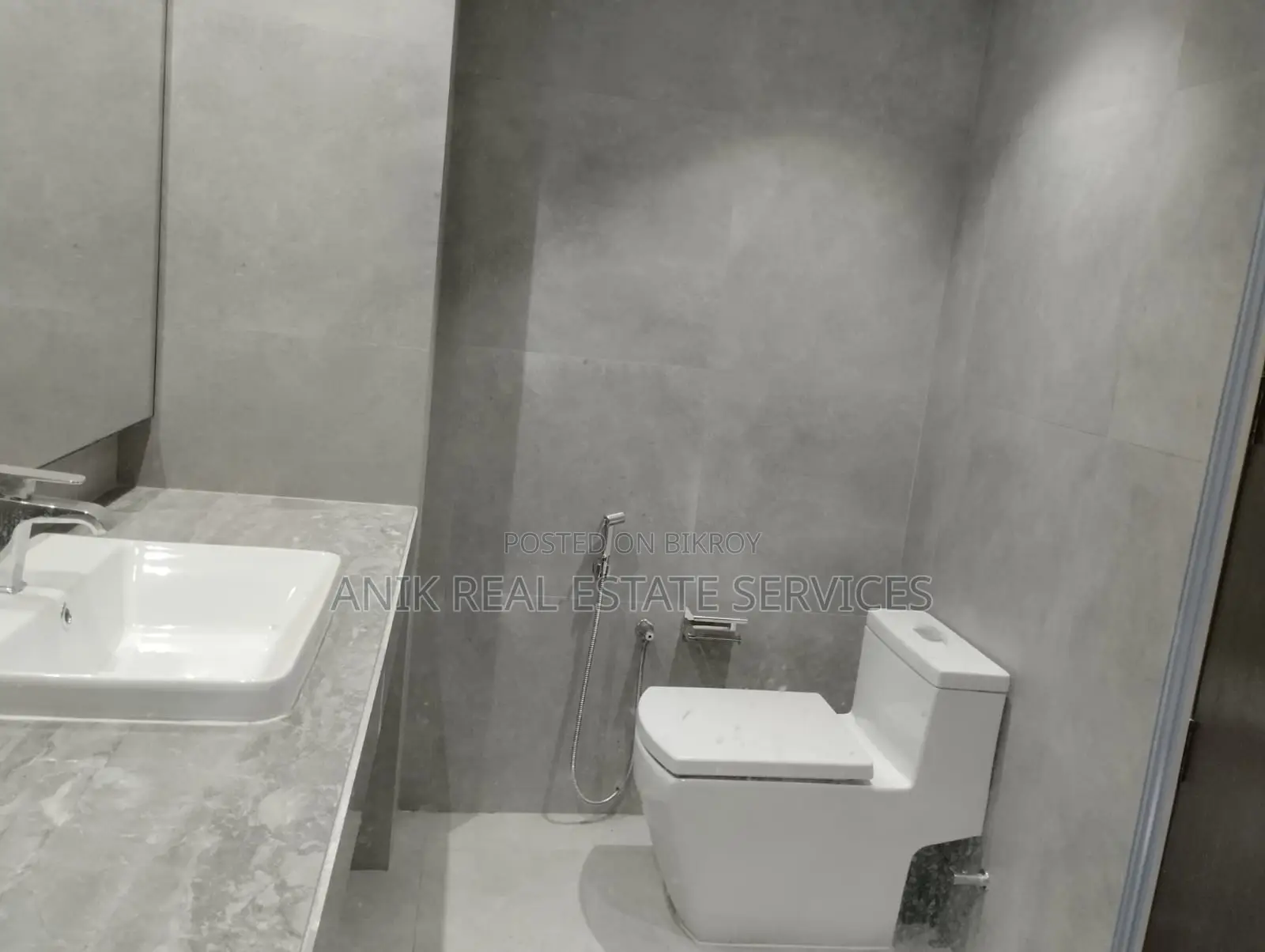 Swmming Pool Gym Semi Farnised Flat Rent At Gulshan in Gulshan
