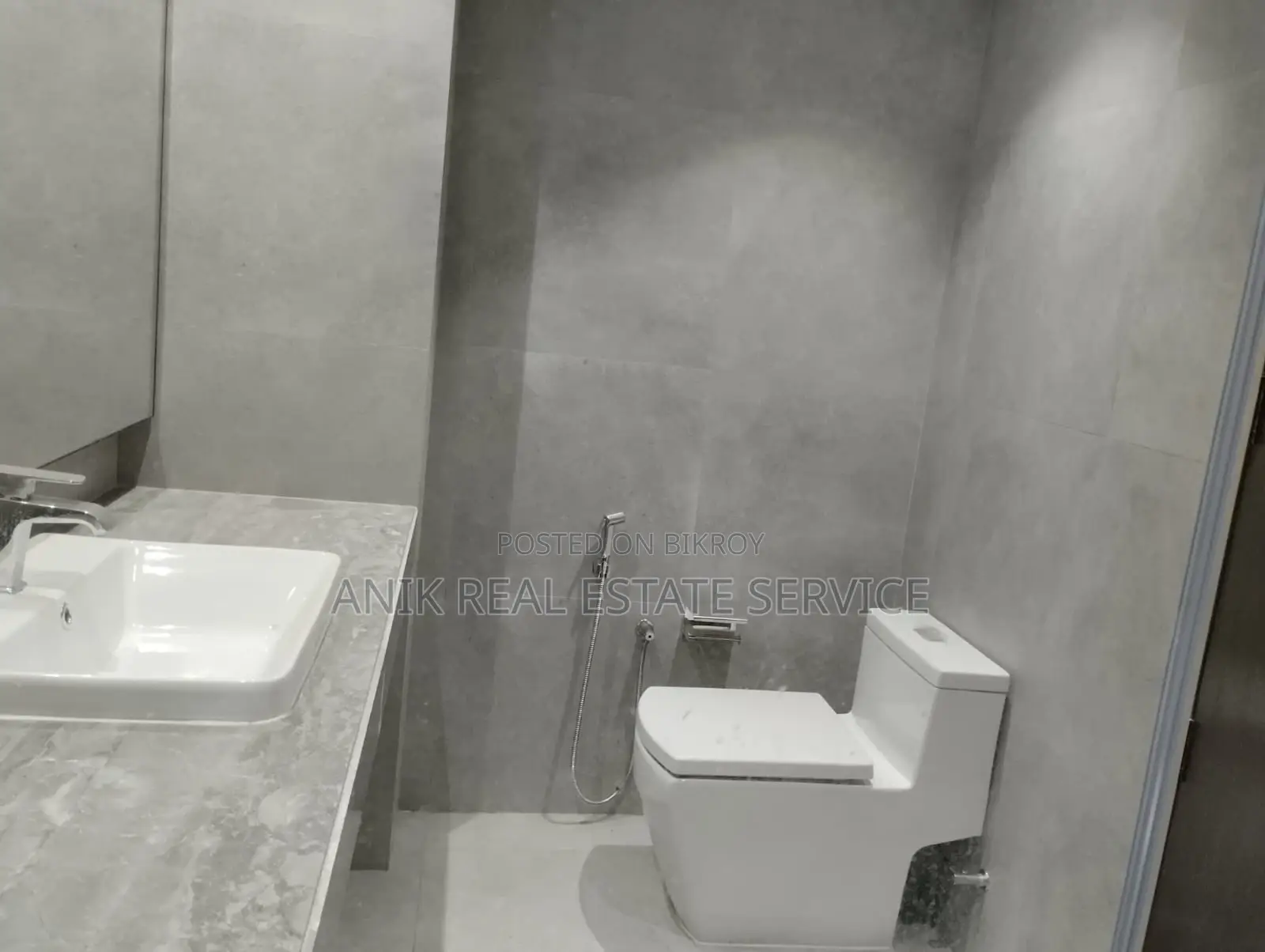 Swmming Pool Gym Semi Farnised Flat Rent At Gulshan in Gulshan
