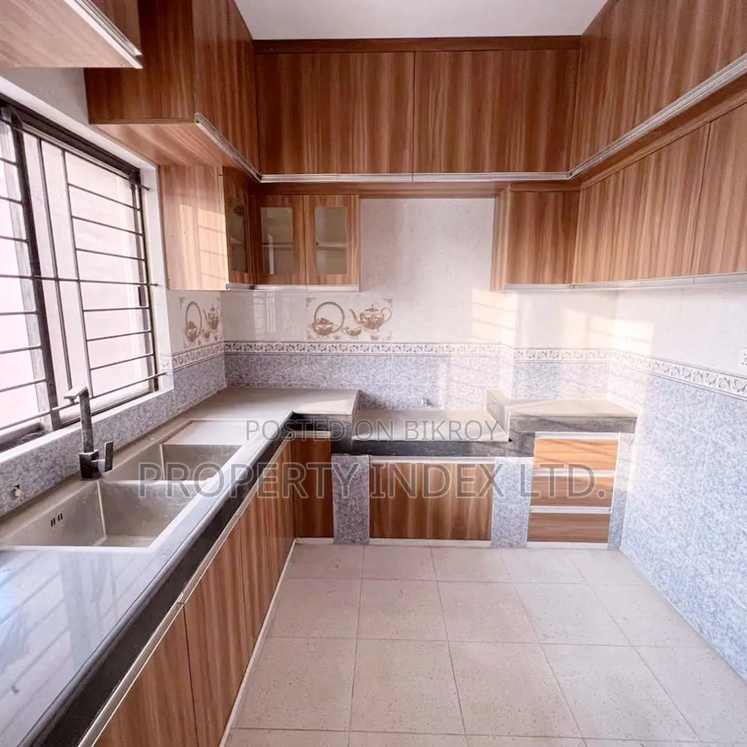 Apartment For Sale! 2200 Sqft Flat At Bashundhara J Block in Basundhara