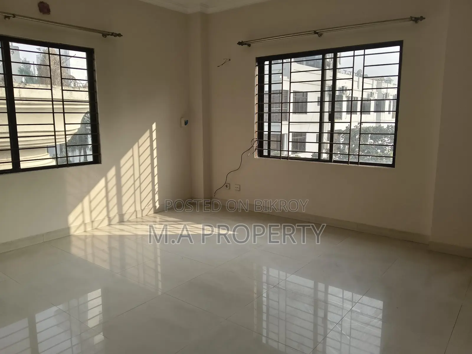 Rent Apt Exclusive 4-Bed 2-Carpark, 3600sqft Gulshan North in Gulshan