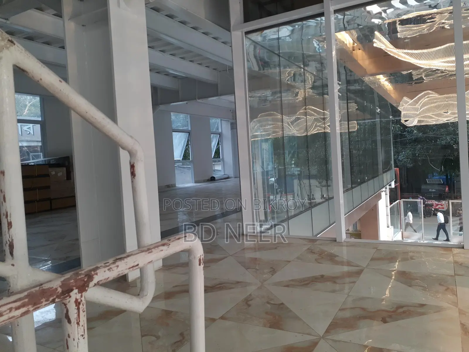 Fully Commercial 3400 SqFt For Restaurant Rent in Gulshan-2 AVE in Gulshan