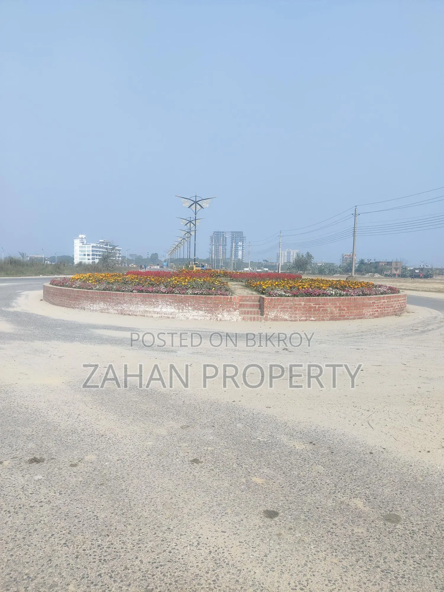 Bashundhara N Block 40 ft Road 10 kata Plot Sell.. in Basundhara