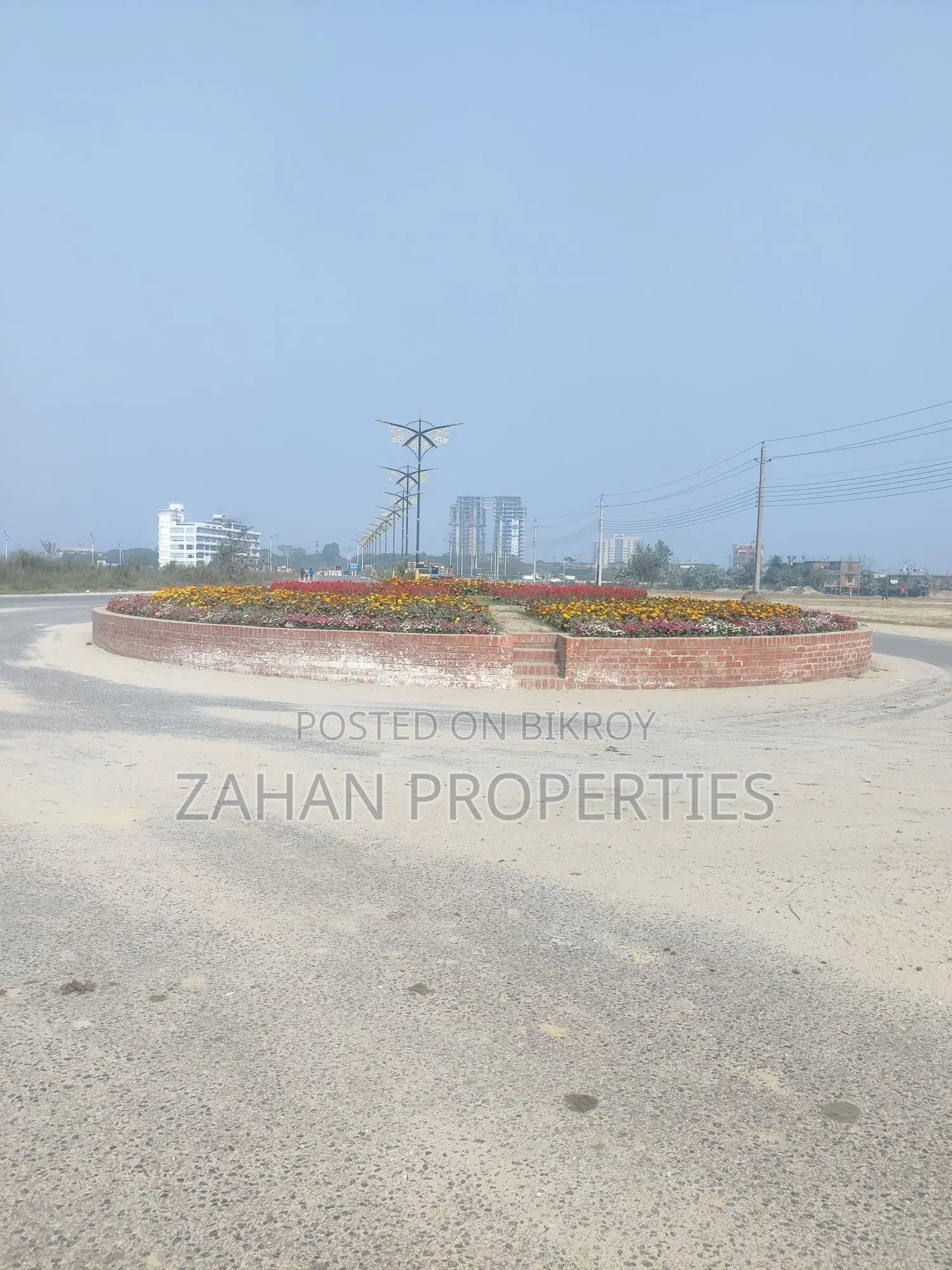 Bashundhara N Block 40 ft Road 10 kata Plot Sell.. in Basundhara