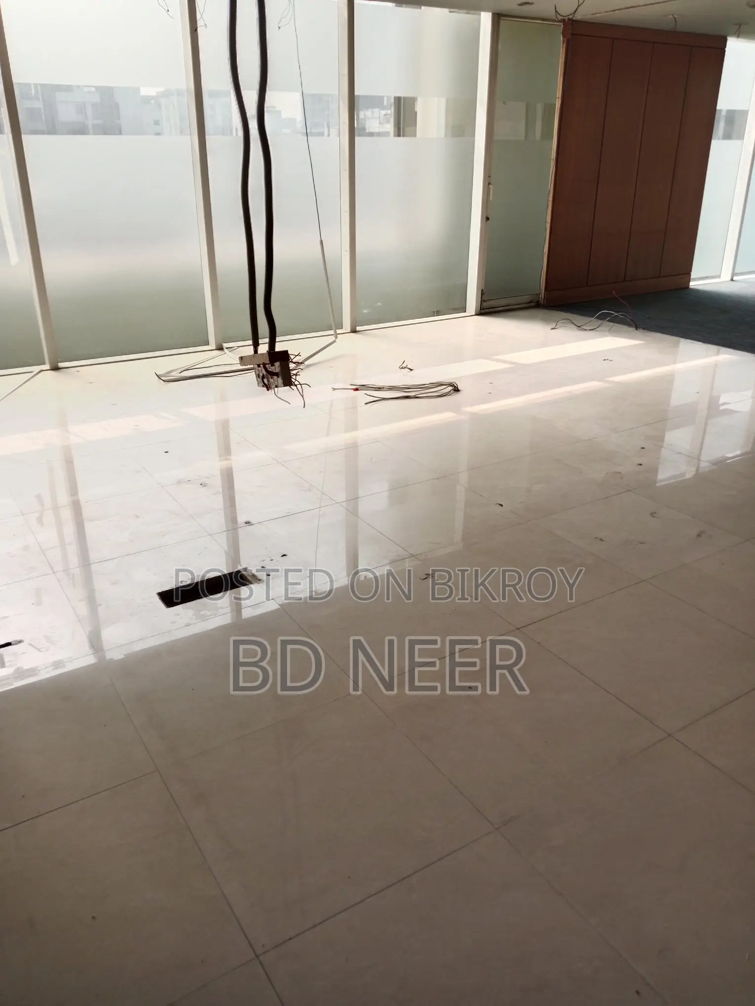 Fully commercial 7500 sft office space rent in banani avenue in Banani