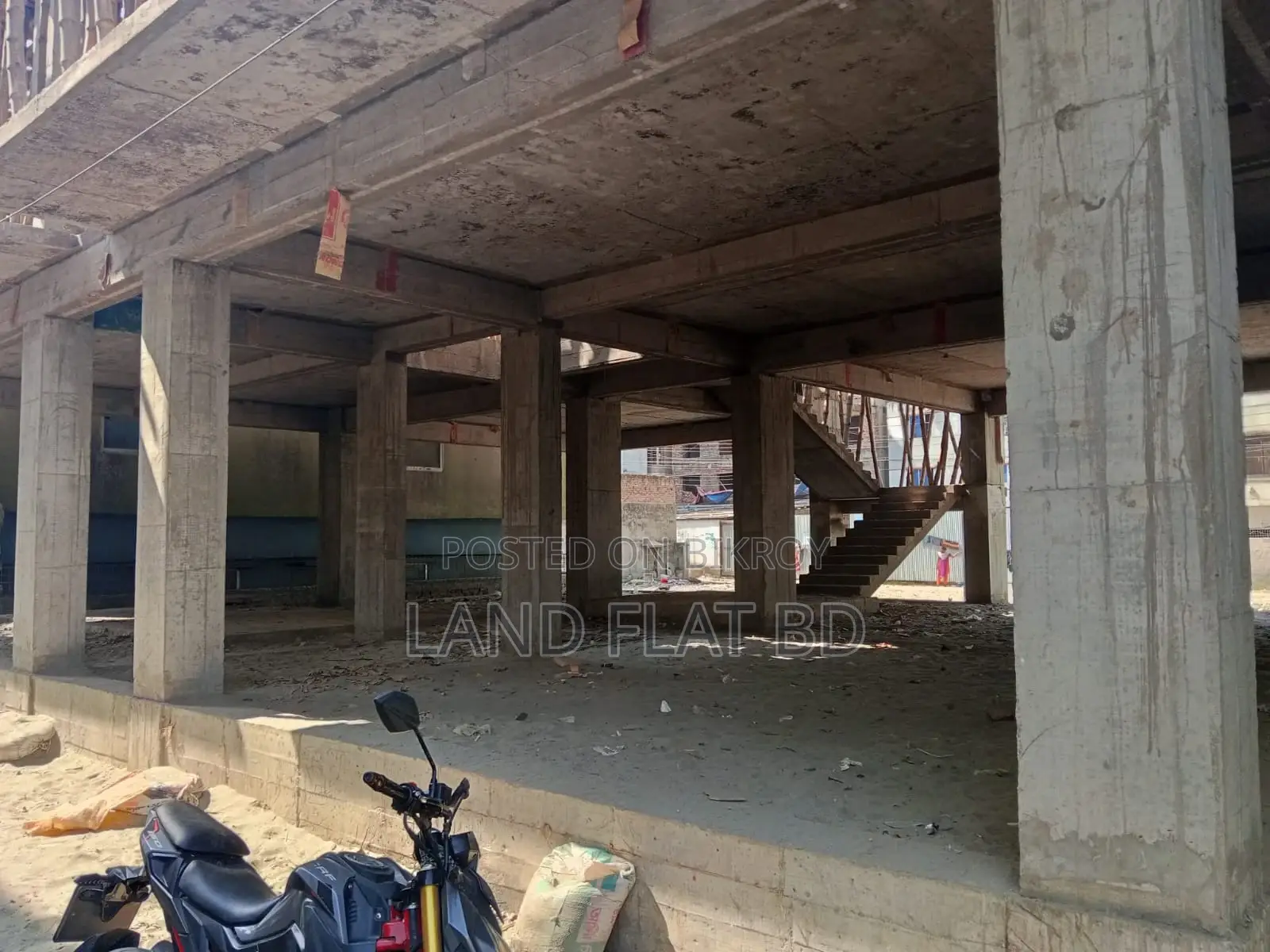 770 sq ft Flat for Sale in a Scenic Natural Environment in Mohammadpur