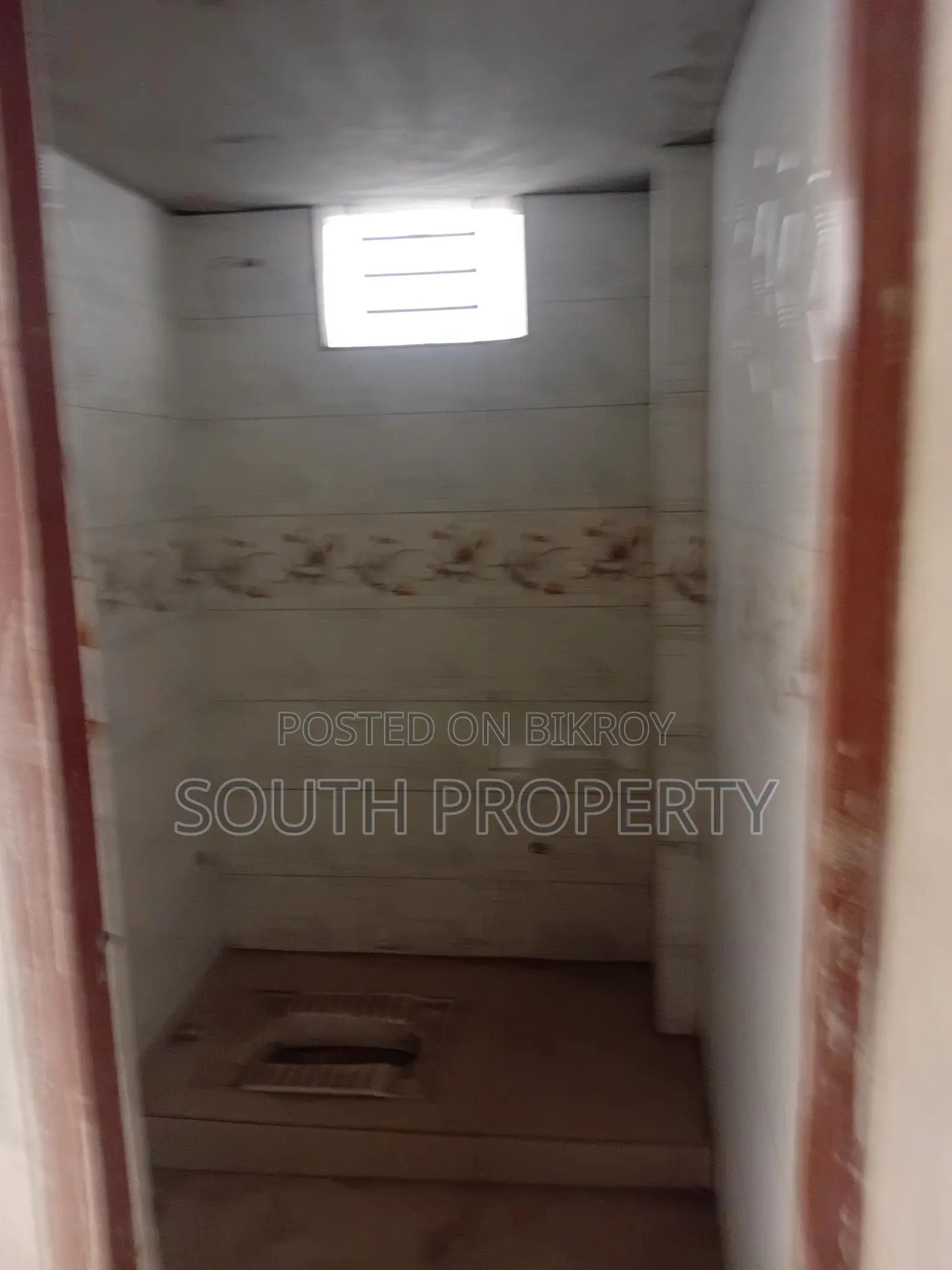 Almost ready 1320 sft flat sale at Reazbagh, Dhaka in Khilgaon