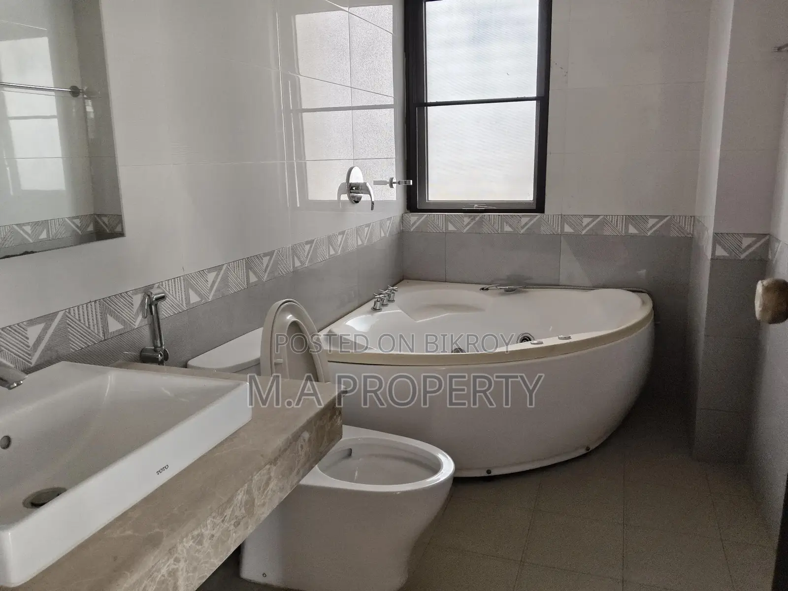 3500sqft Apartment Rent 3-Bed gym+swimming 2-Carpark in Gulshan